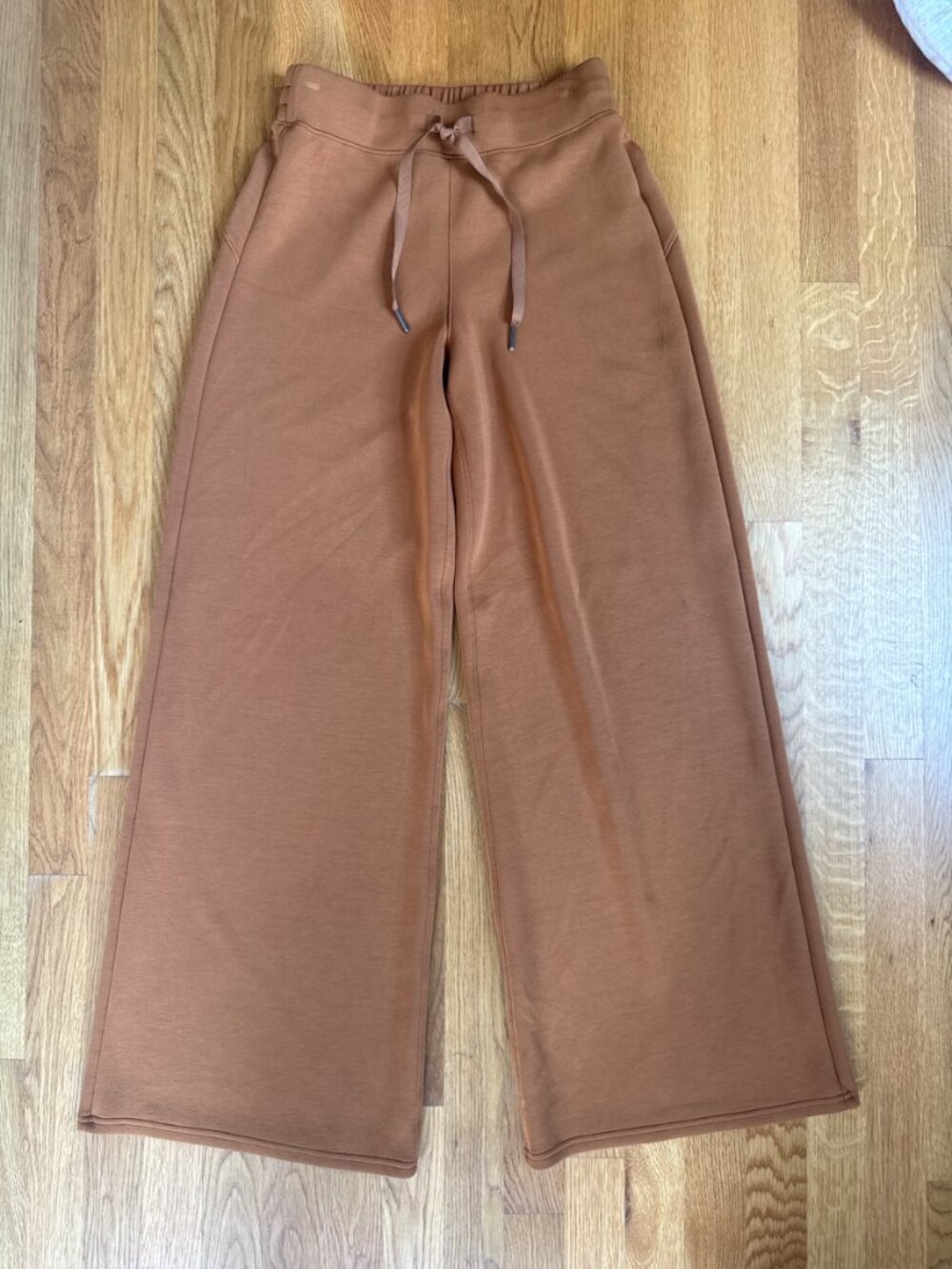 SPANX AirEssentials Wide Leg Pants - Butternut Squash- Size Small - Picture 6 of 7